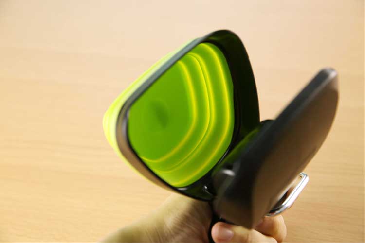 Foldable Dog Pooper Scooper | One-Hand Waste Pickup Tool
